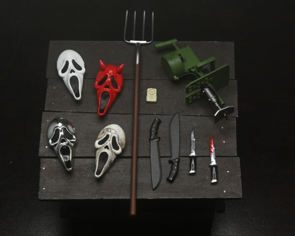 GHOST FACE - 7 IN SCALE ACTION FIGURE - ULTIMATE GHOST FACE INFERNO - Image 5